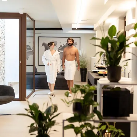 Wellness Smart בית הארחה *